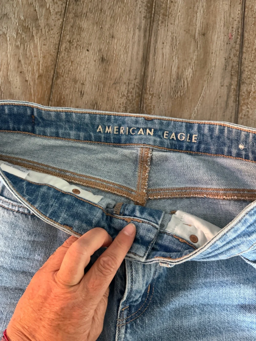 American Eagle Outfitters 90’s Bootcut Light Blue Jeans - Picture 5 of 13